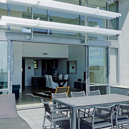 City Fringe Apartment With Sky Tower And City Views โอ๊คแลนด์ ภายนอก รูปภาพ