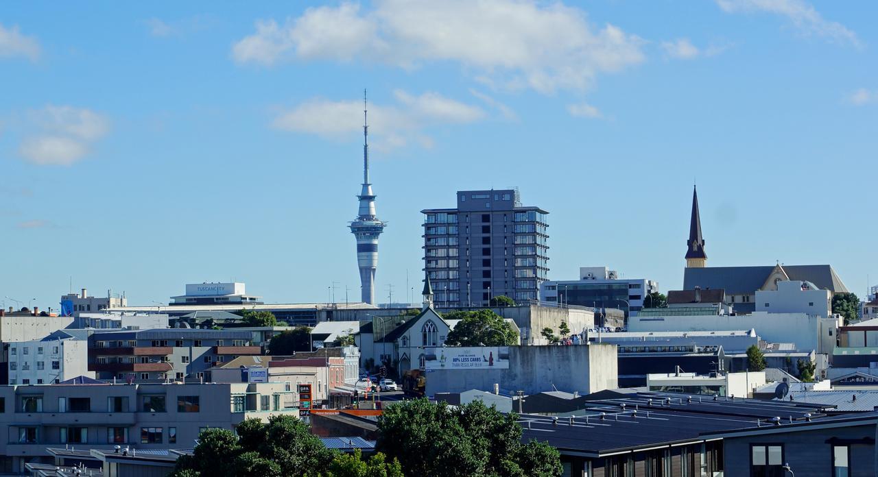 City Fringe Apartment With Sky Tower And City Views โอ๊คแลนด์ ภายนอก รูปภาพ
