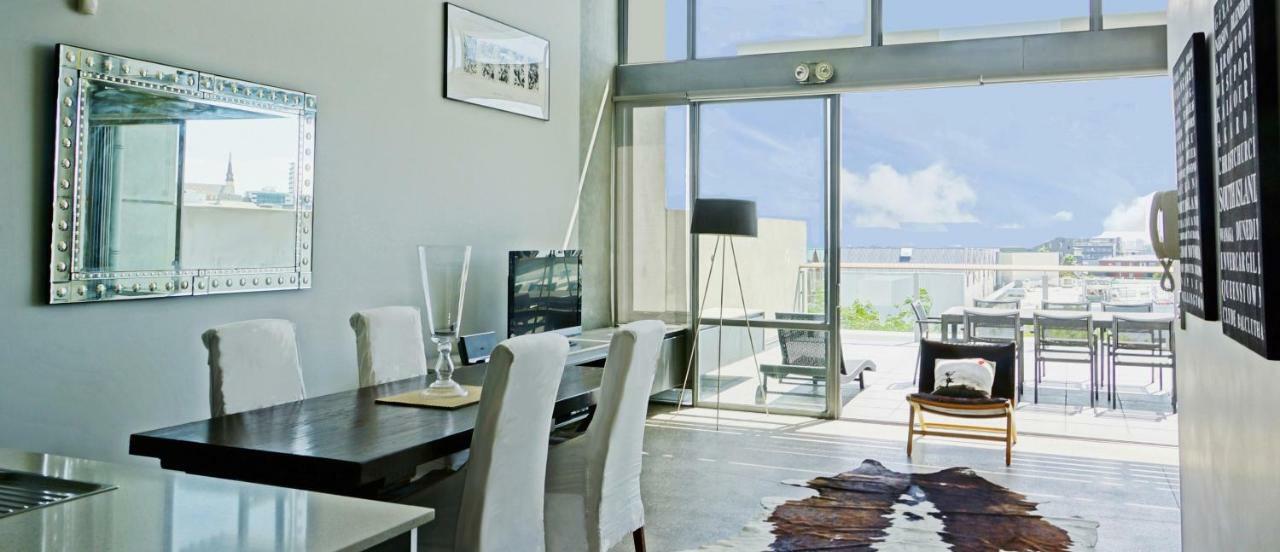 City Fringe Apartment With Sky Tower And City Views โอ๊คแลนด์ ภายนอก รูปภาพ